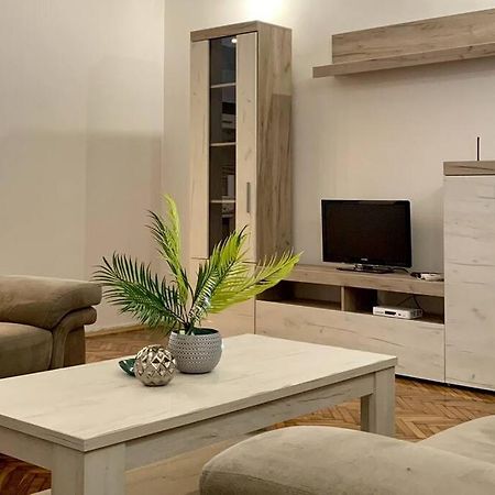 Central City Apartment Skopje Eksteriør bilde