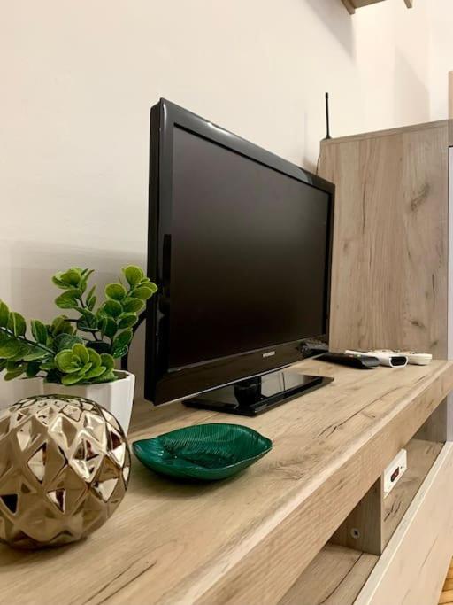 Central City Apartment Skopje Eksteriør bilde